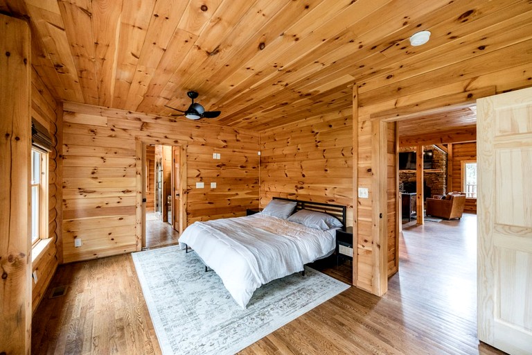 Cabins (United States of America, Forest, Virginia)