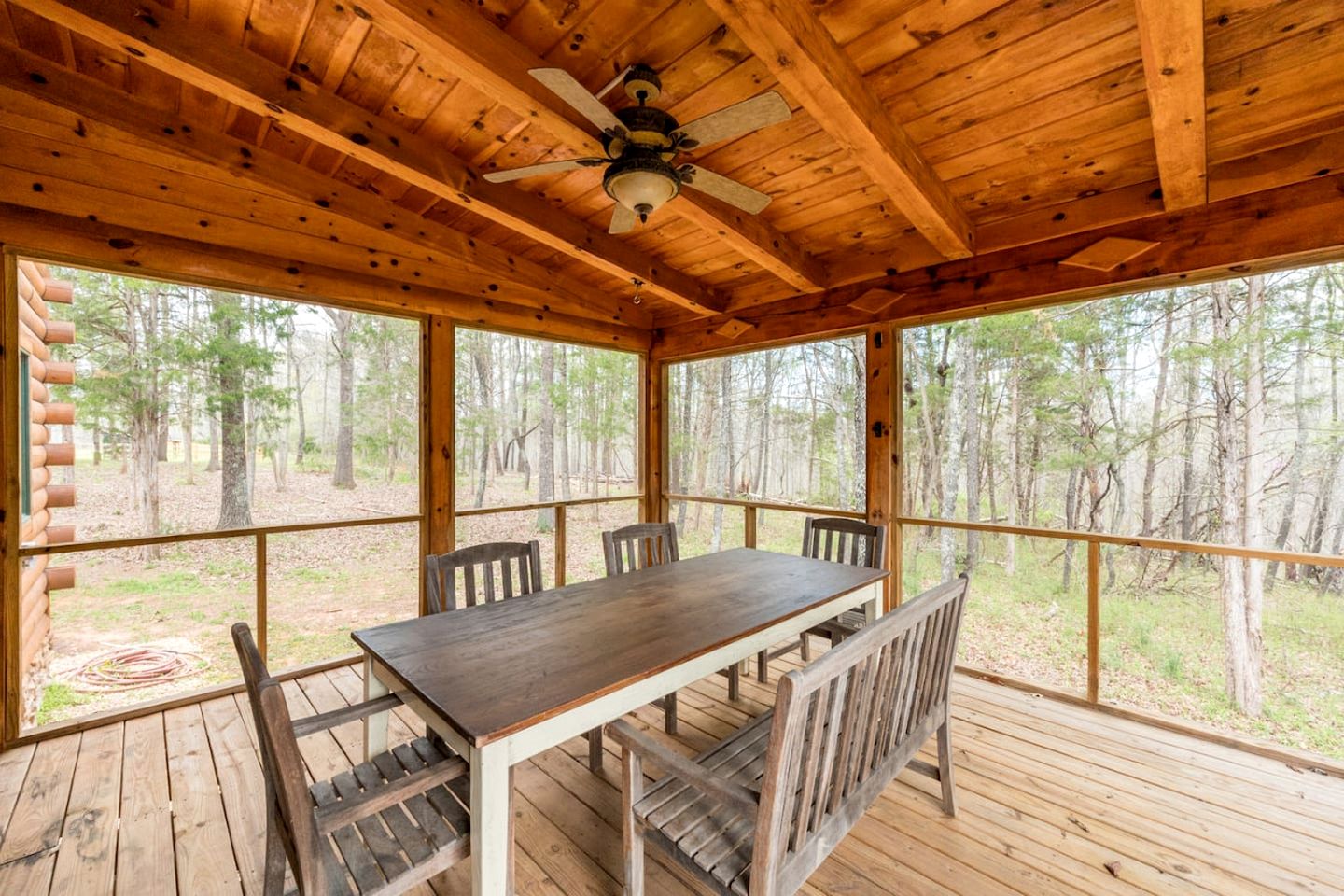 Awesome Wooden Cabin with Stunning Sights in Forest, Virginia