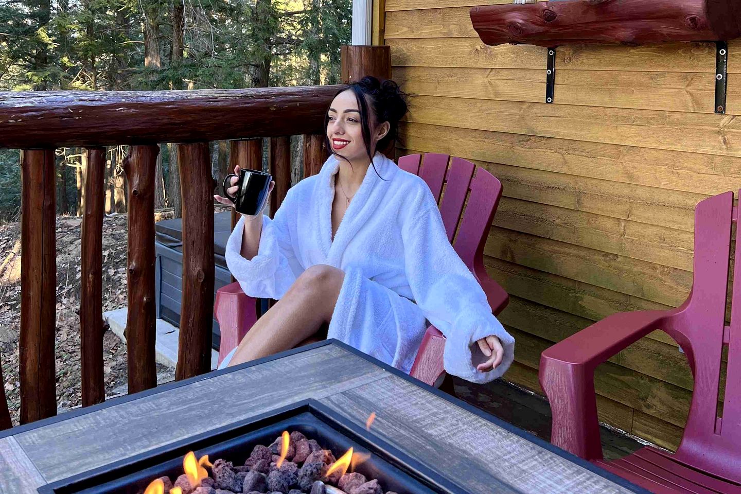 Gorgeous Luminous Cabin with Incredible Deck, Hot-Tub and Majestic Views in Quebec