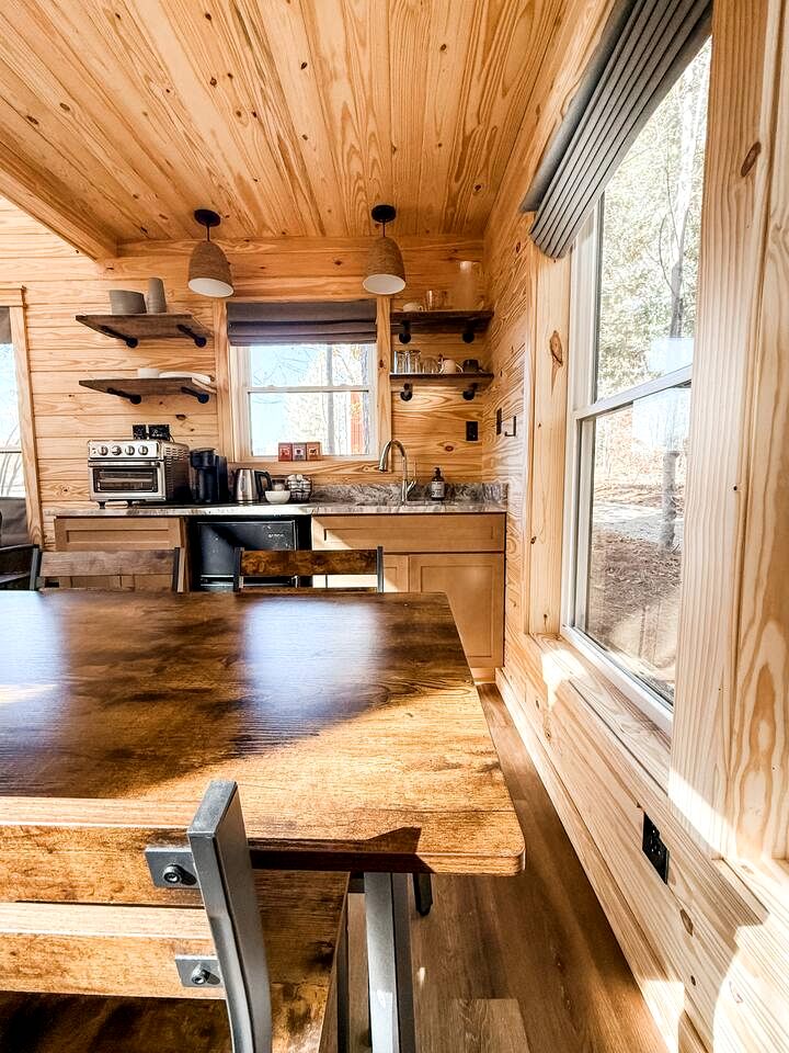 Gorgeous Modern Loft Cabin on a Working Farm by Kerrs Lake for a Unique Getaway near Henderson, North Carolina