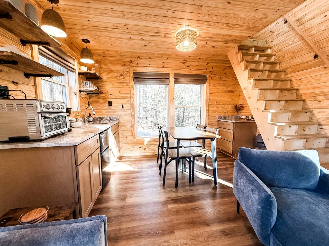Gorgeous Modern Loft Cabin on a Working Farm by Kerrs Lake for a Unique Getaway near Henderson, North Carolina