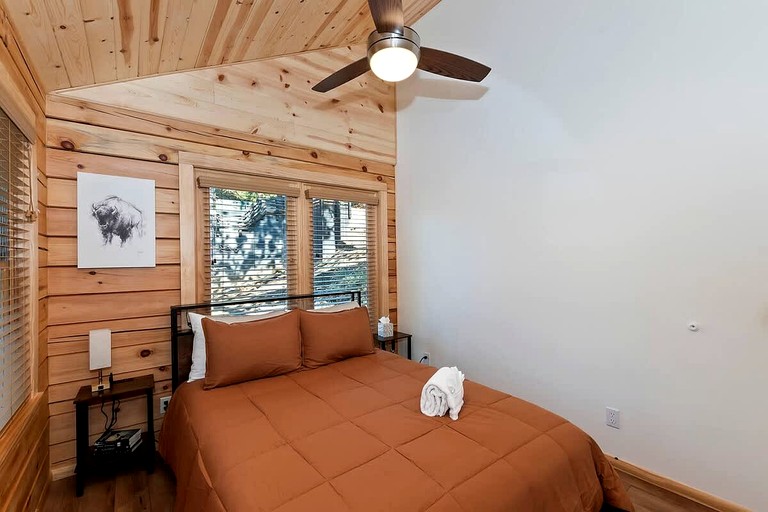 Log Cabins (United States of America, Big Bear, California)