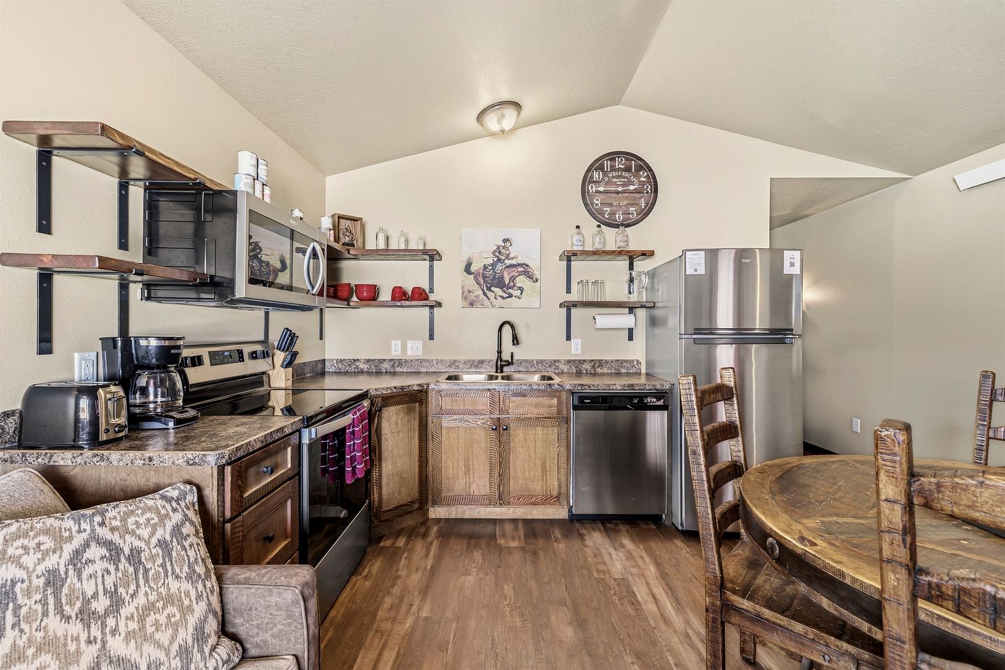 Old West Escapes, Pony Express in Island Park, ID