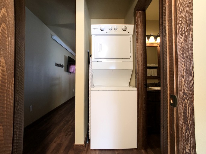 Cabins (United States of America, Island Park, Idaho)