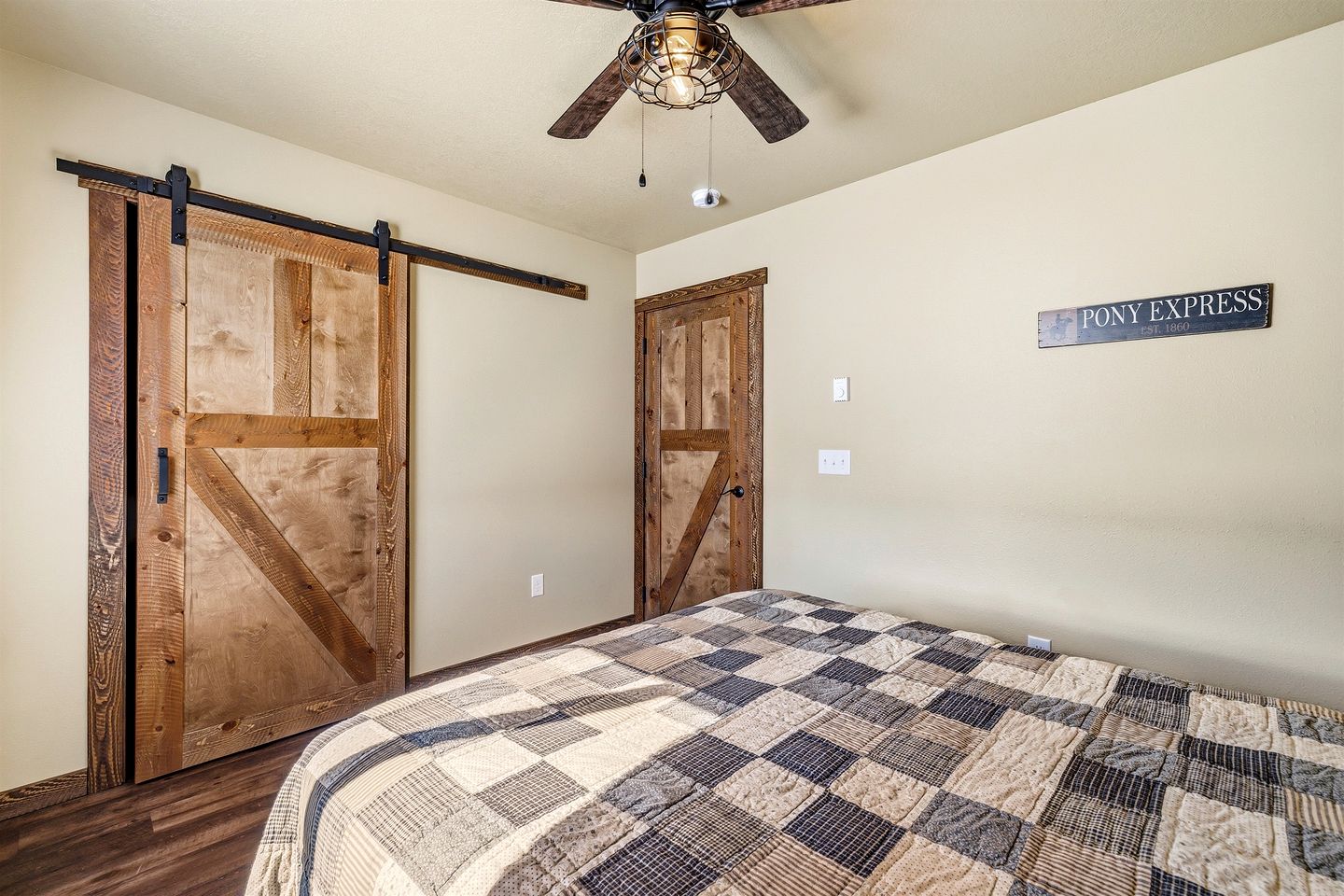 Old West Escapes, Pony Express in Island Park, ID