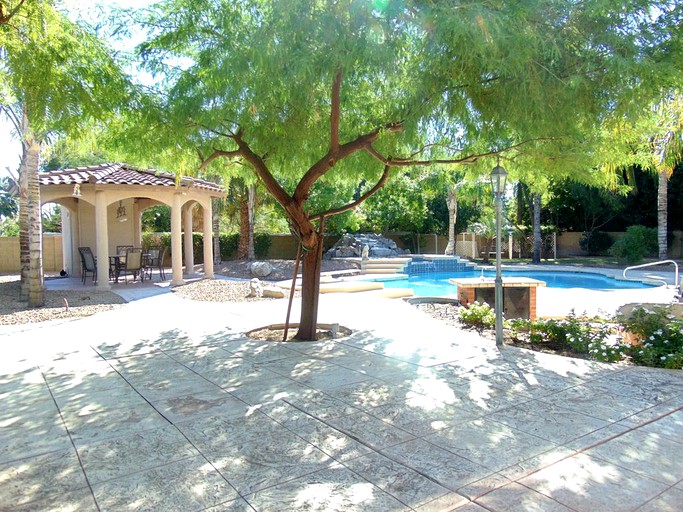 Villas (Phoenix, Arizona, United States)