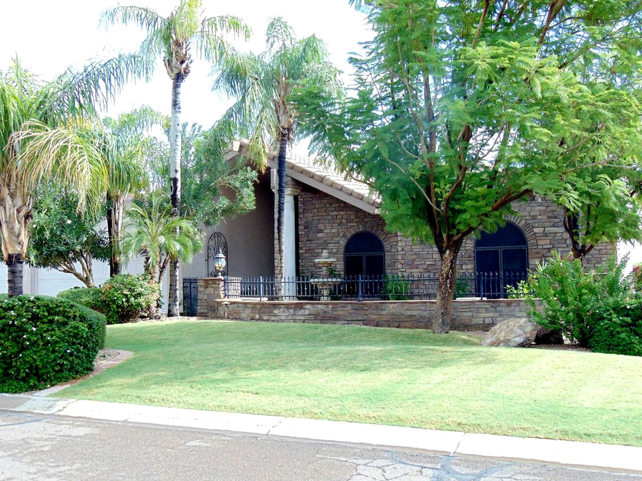 Luxurious Villa Rental with Private Pool in Phoenix, Arizona