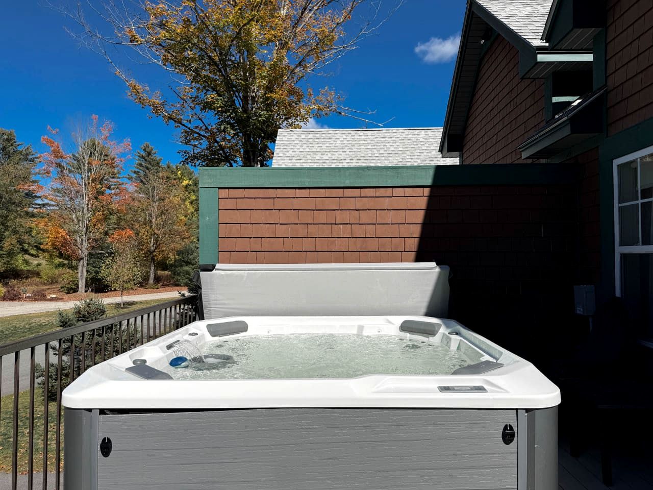 Gorgeous Riverfront Cabin with Games in North Conway, New Hampshire