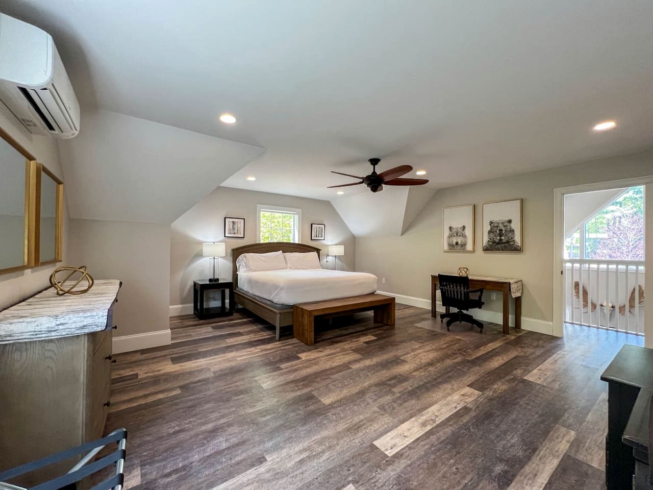 Gorgeous Riverfront Cabin with Games in North Conway, New Hampshire