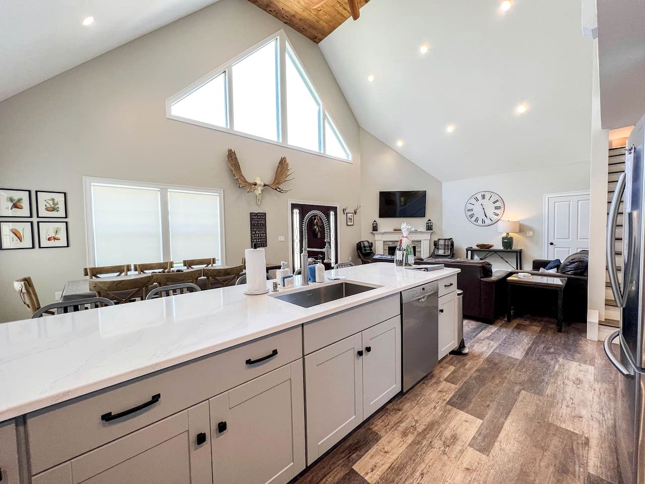 Gorgeous Riverfront Cabin with Games in North Conway, New Hampshire