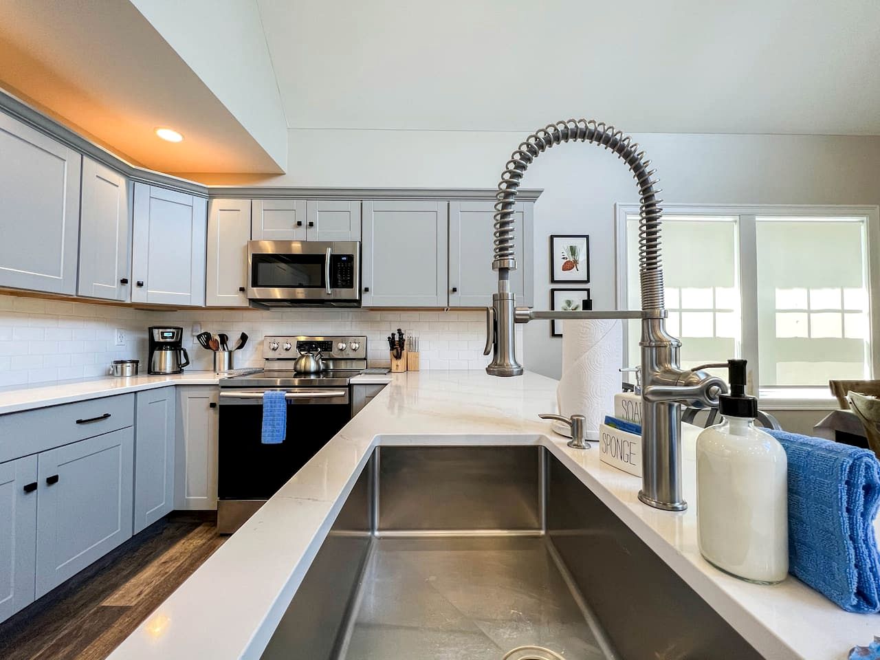 Gorgeous Riverfront Cabin with Games in North Conway, New Hampshire