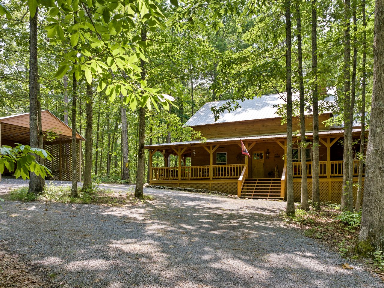 Gorgeous Rural Cabin with Game Room and Fire Pit in Mentone, Alabama