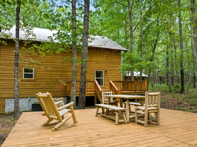 Cabins (United States of America, Mentone, Alabama)