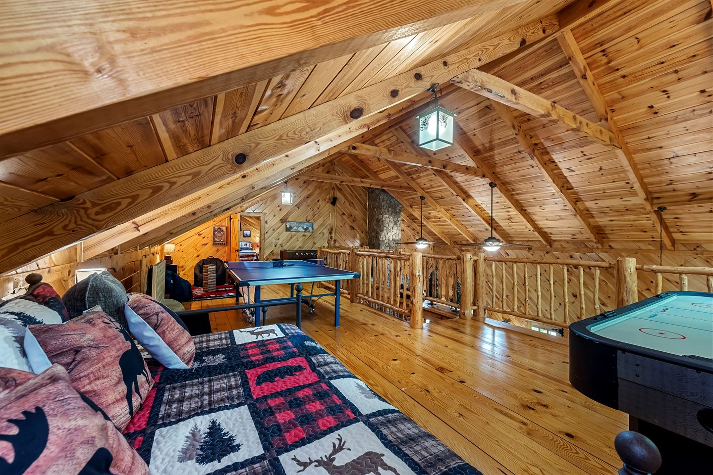 Gorgeous Rural Cabin with Game Room and Fire Pit in Mentone, Alabama