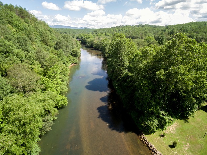 Cabins (Copperhill, Tennessee, United States)