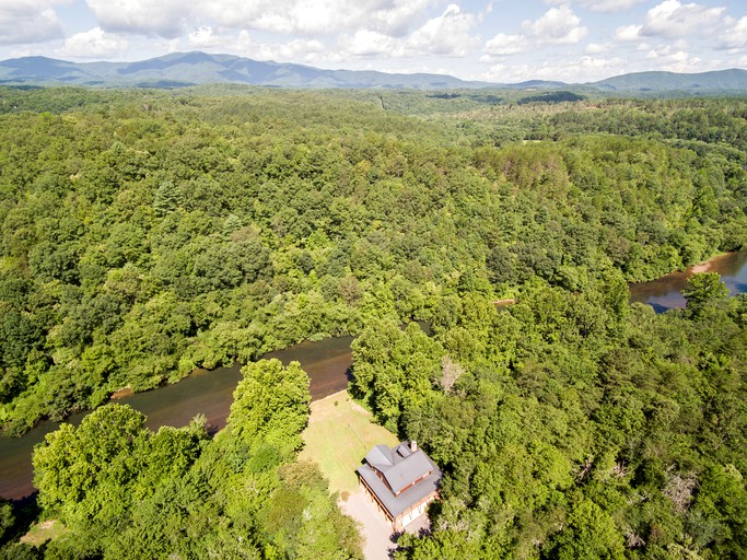 Cabins (Copperhill, Tennessee, United States)