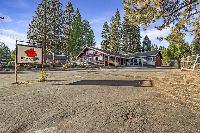 Cabins (United States of America, Lake Almanor, California)