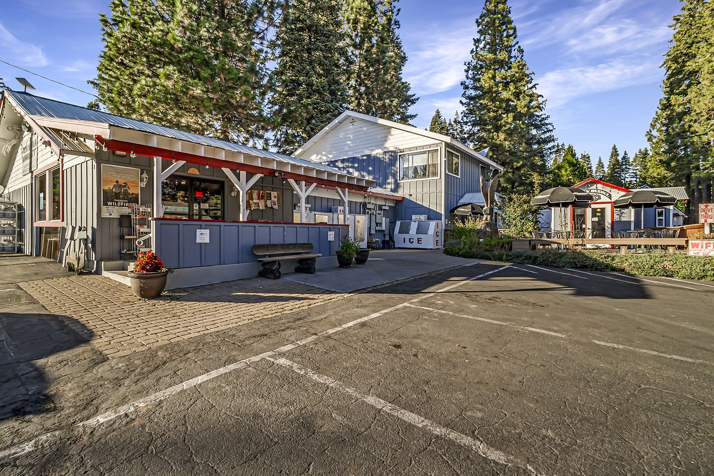 Gorgeous Secluded Cabin with Amazing Views in Lake Almanor, California