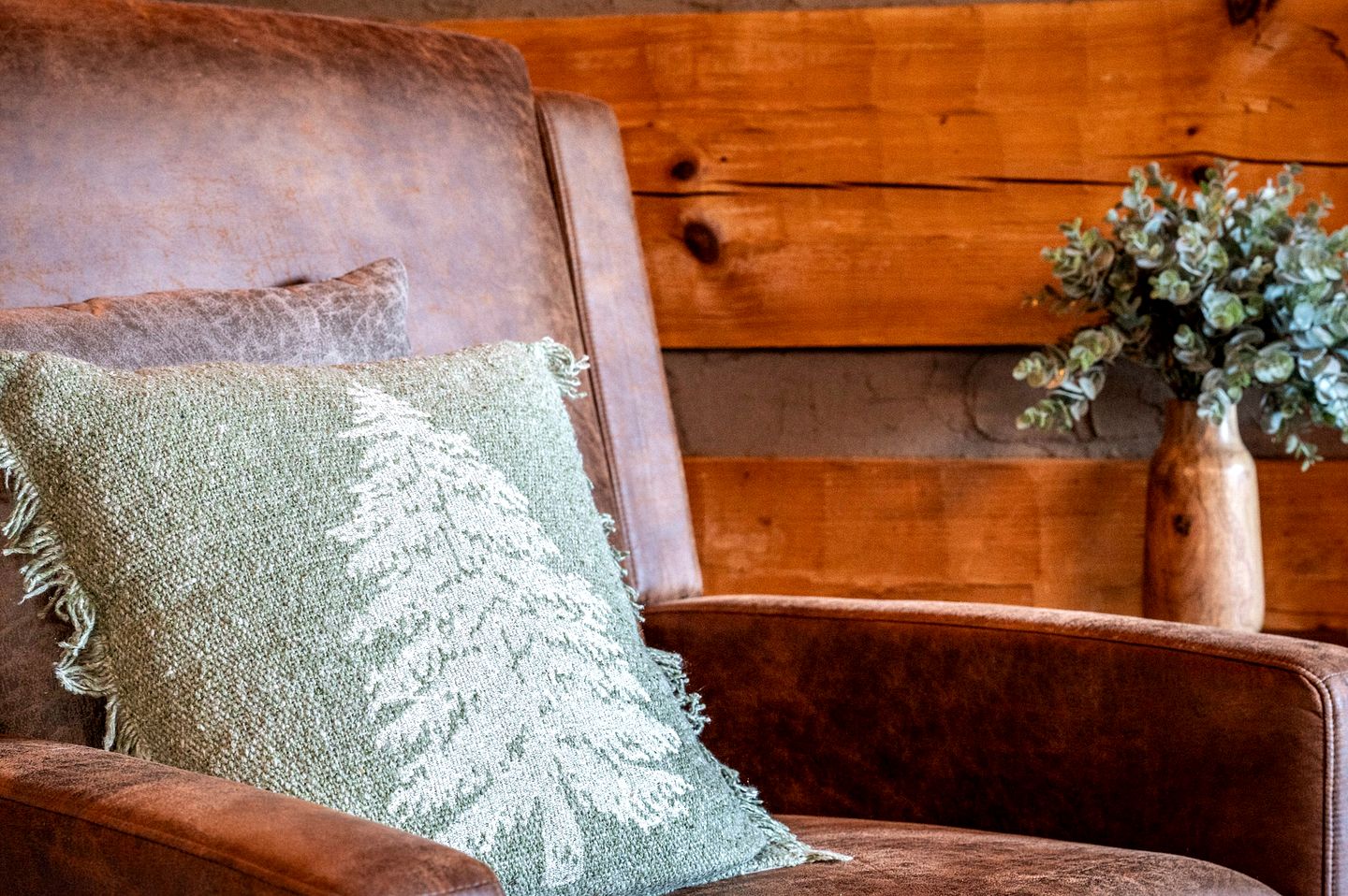 Gorgeous Secluded Cabin with Fire Pit and Barbecue in Sevierville, Tennessee