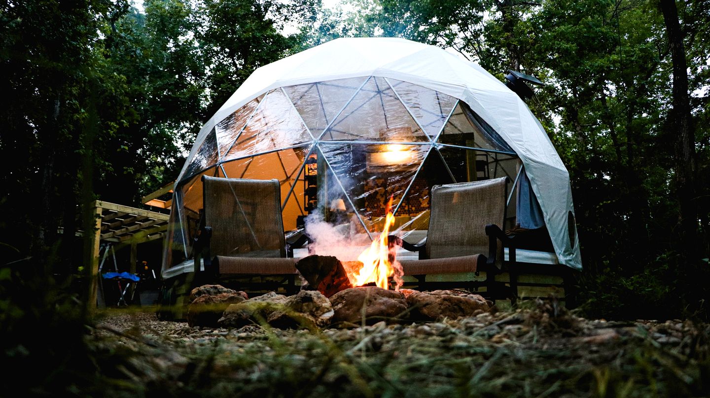 Gorgeous Secluded Dome with Hot-tub in Broken Bow, Oklahoma