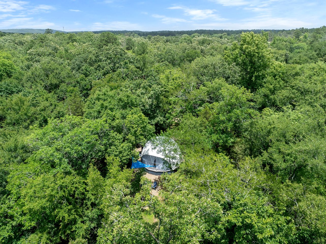 Gorgeous Secluded Dome with Hot-tub in Broken Bow, Oklahoma