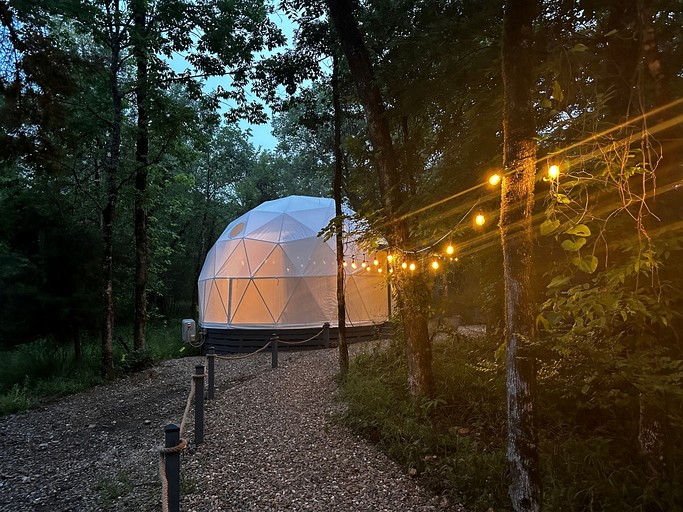 Domes (United States of America, Broken Bow, Oklahoma)
