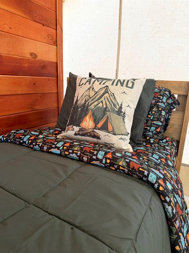 Tented Cabins (United States of America, Cassville, Missouri)