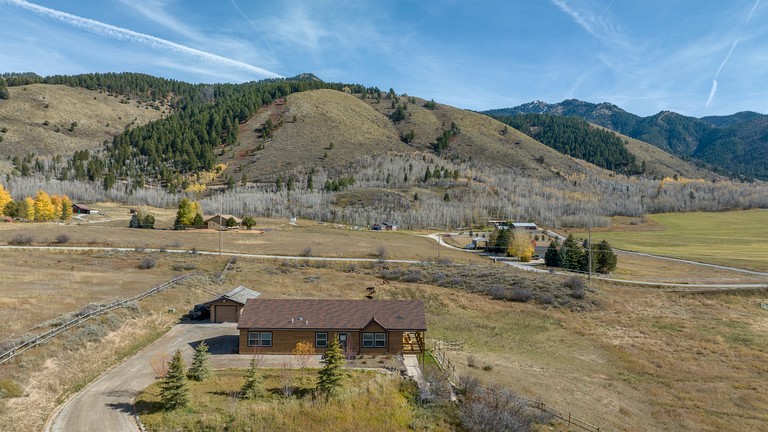 Villas (United States of America, Etna, Wyoming)