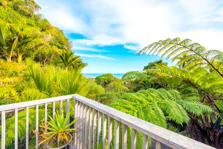 Cottages (Punakaiki, South Island, New Zealand)