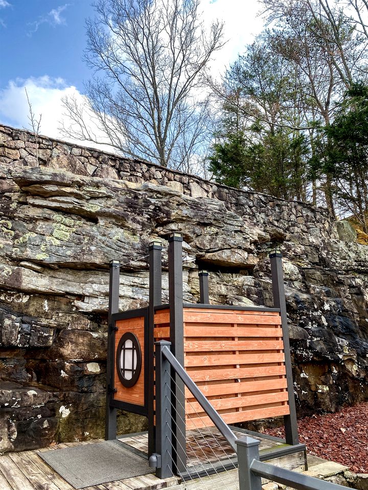 Gorgeous Tea House for Two with Incredible Views for the Ultimate Romantic Escape near Menlo, Georgia