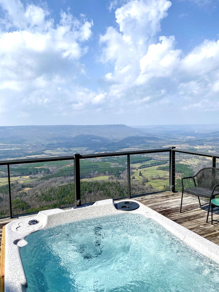 Gorgeous Tea House for Two with Incredible Views for the Ultimate Romantic Escape near Menlo, Georgia