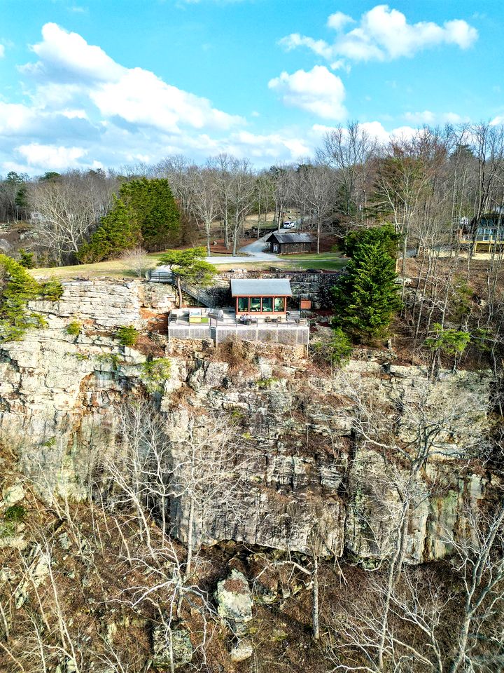 Gorgeous Tea House for Two with Incredible Views for the Ultimate Romantic Escape near Menlo, Georgia