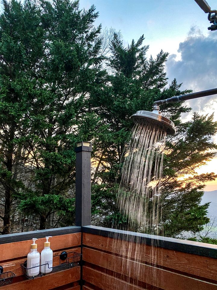 Gorgeous Tea House for Two with Incredible Views for the Ultimate Romantic Escape near Menlo, Georgia