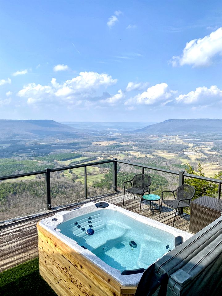 Gorgeous Tea House for Two with Incredible Views for the Ultimate Romantic Escape near Menlo, Georgia