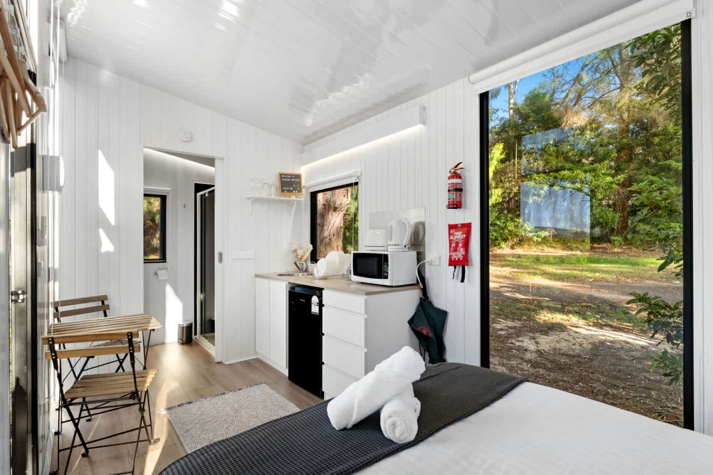 Gorgeous Tiny House with Fire Pit in Yarra Junction, Victoria