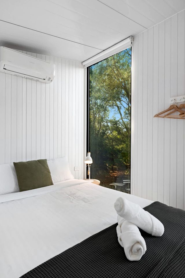 Gorgeous Tiny House with Fire Pit in Yarra Junction, Victoria