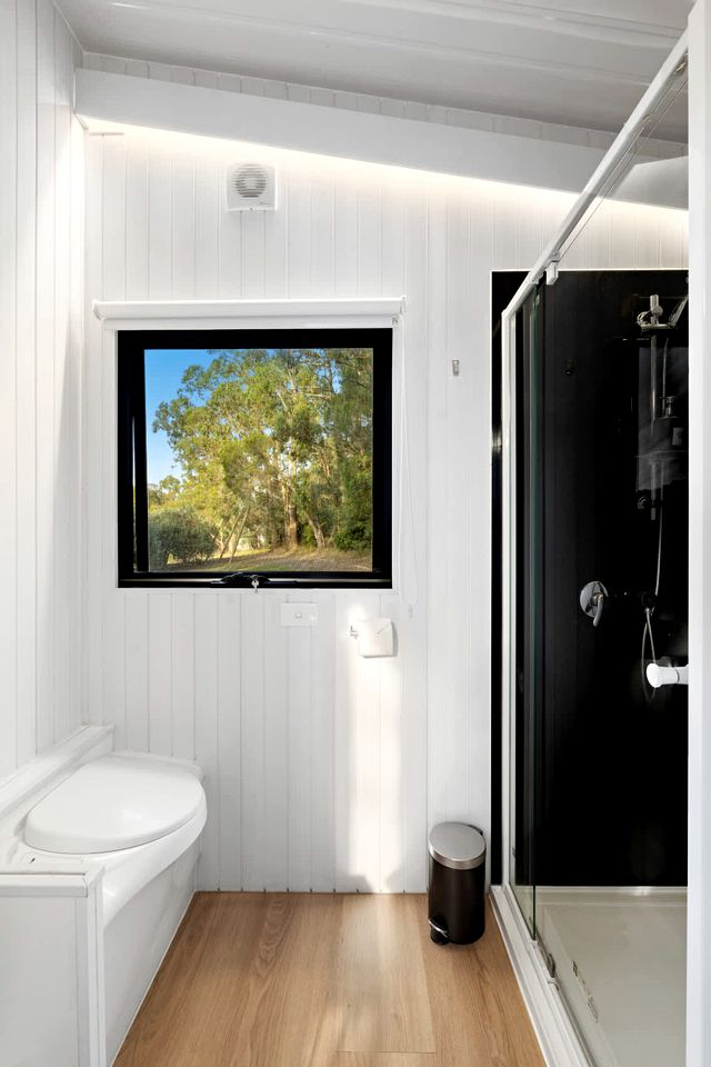 Gorgeous Tiny House with Fire Pit in Yarra Junction, Victoria