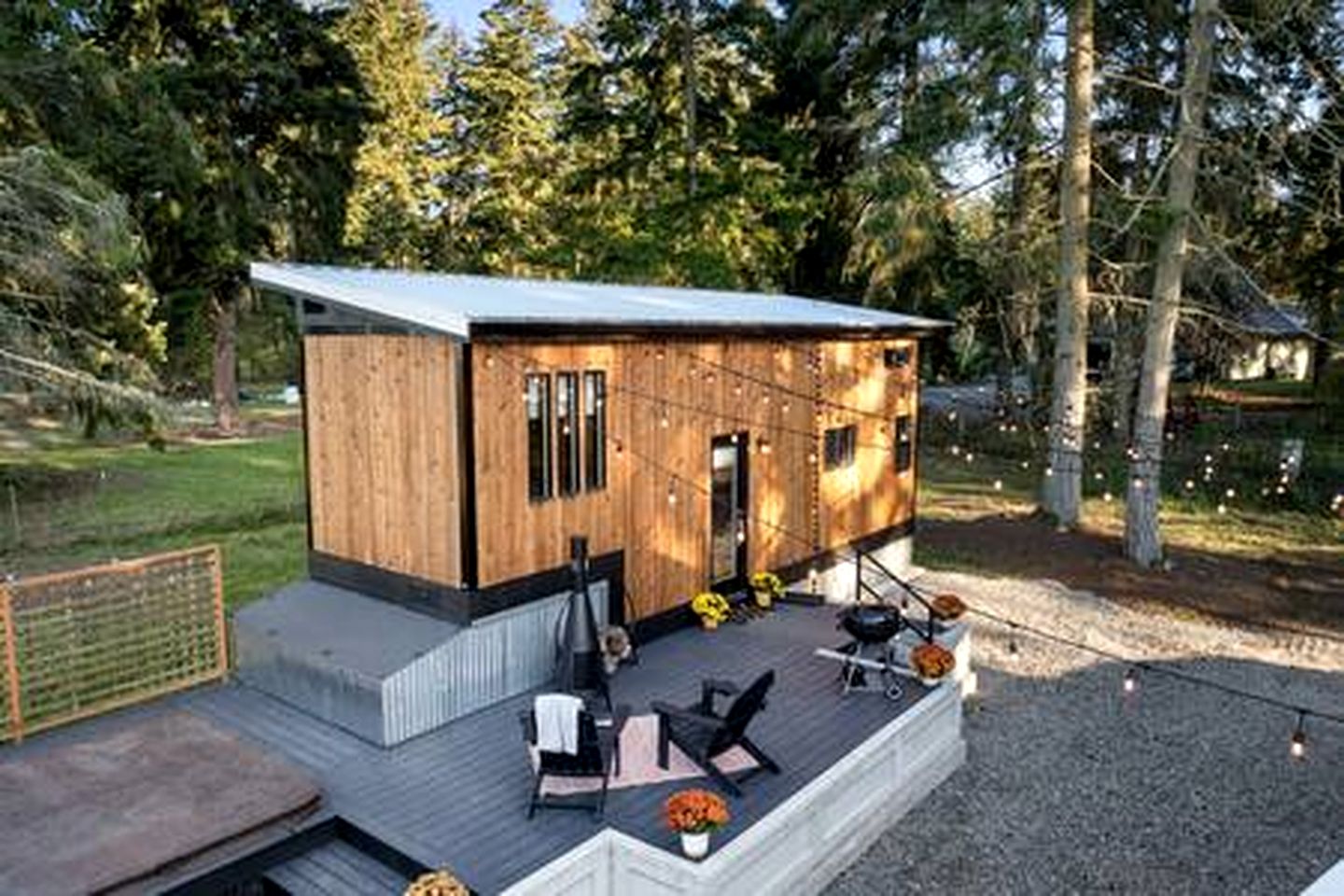 Cedar & Sage Hideaway in River Road, WA