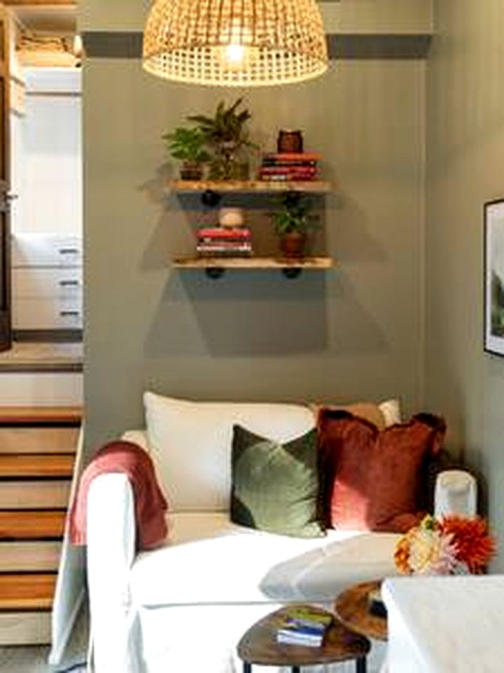 Cedar & Sage Hideaway in River Road, WA