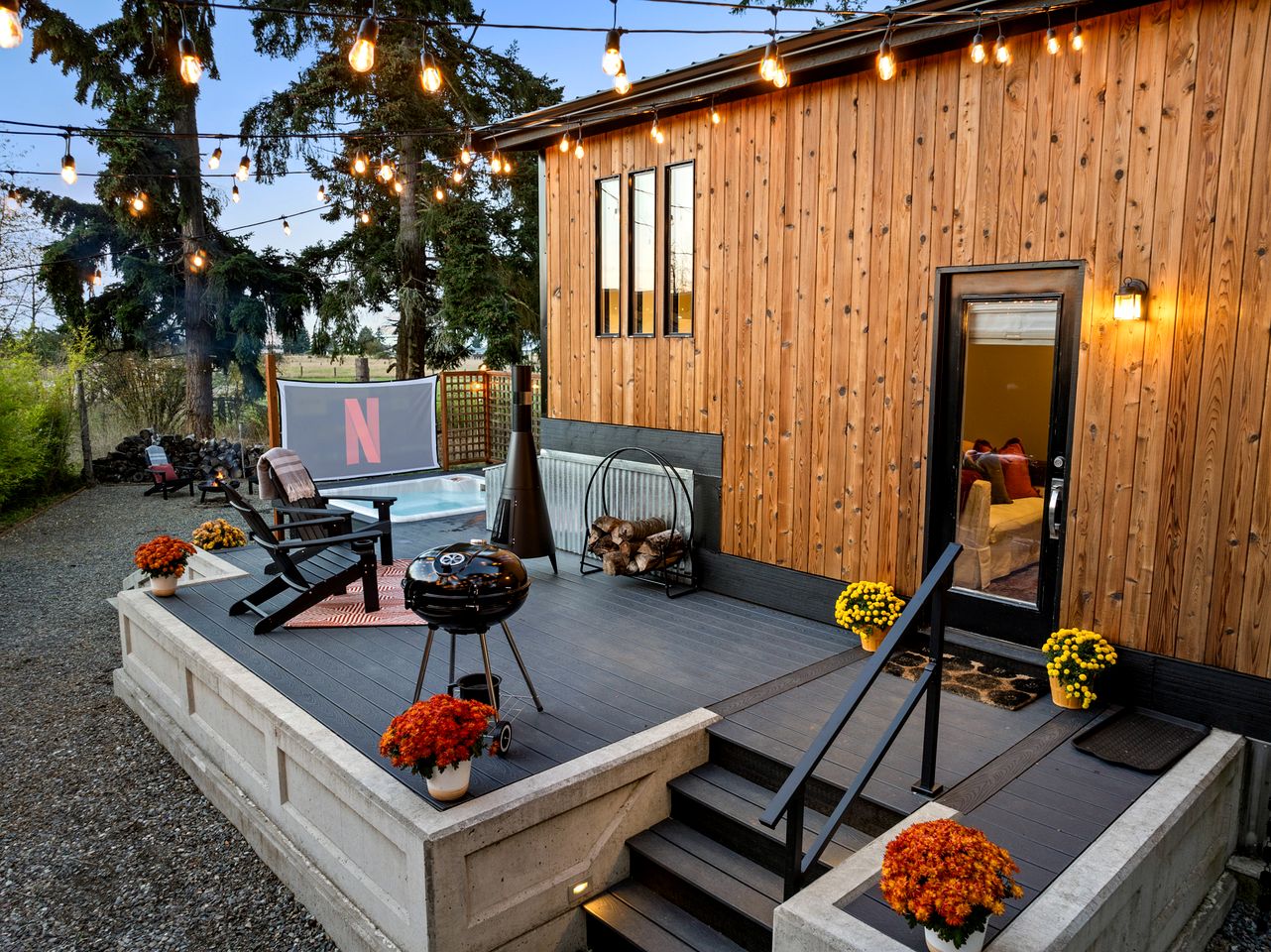 Cedar & Sage Hideaway in River Road, WA