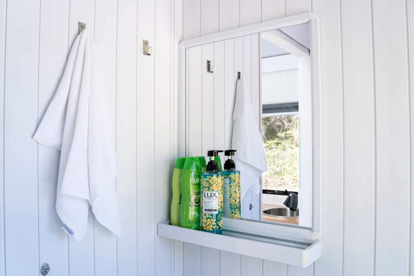 Gorgeous Tiny House Near the Beautiful Sunshine Coast Perfect for Water Sports in Queensland, Australia