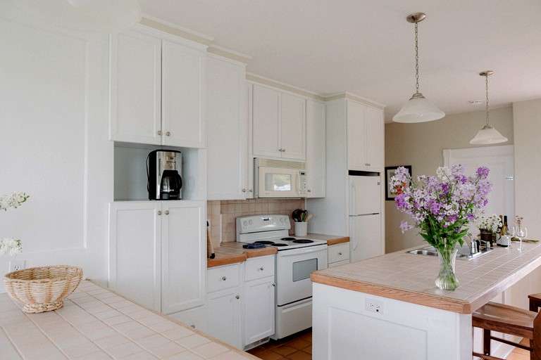 Vacation Rentals (Canada, Prince Edward, Ontario)