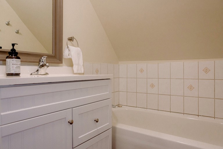 Vacation Rentals (Canada, Prince Edward, Ontario)