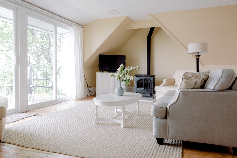 Vacation Rentals (Canada, Prince Edward, Ontario)