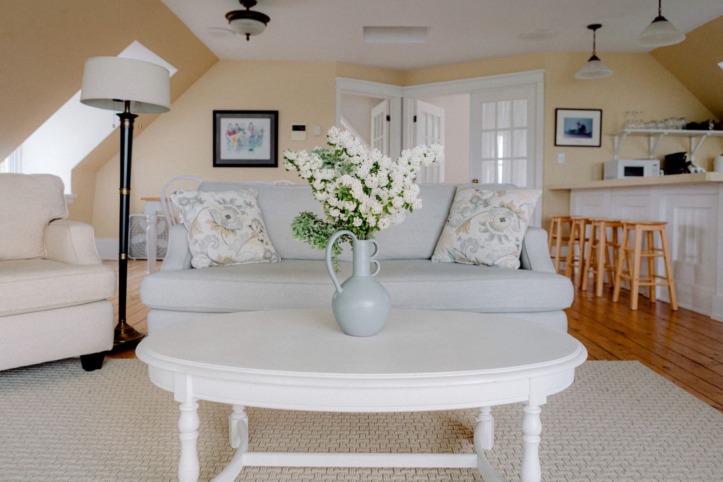 Gorgeous Unique Vacation Rental with Incredible Views for a Relaxing Getaway in Prince Edward, Ontario