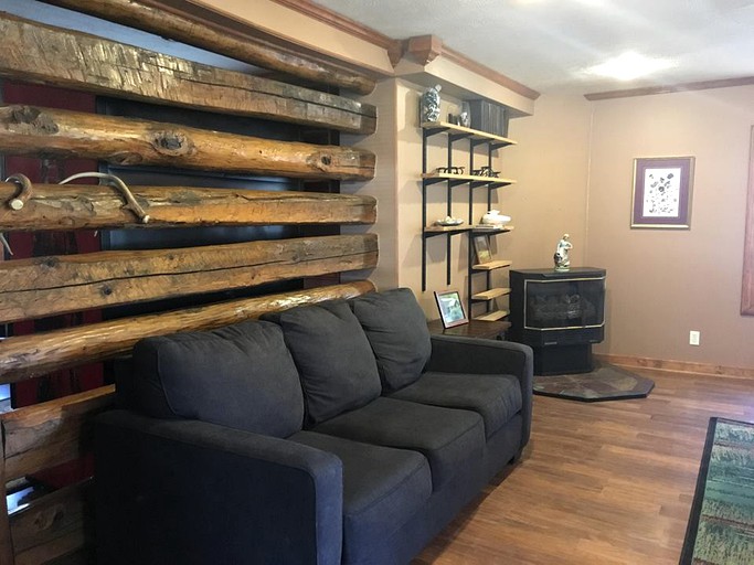 Log Cabins (Genoa, West Virginia, United States)