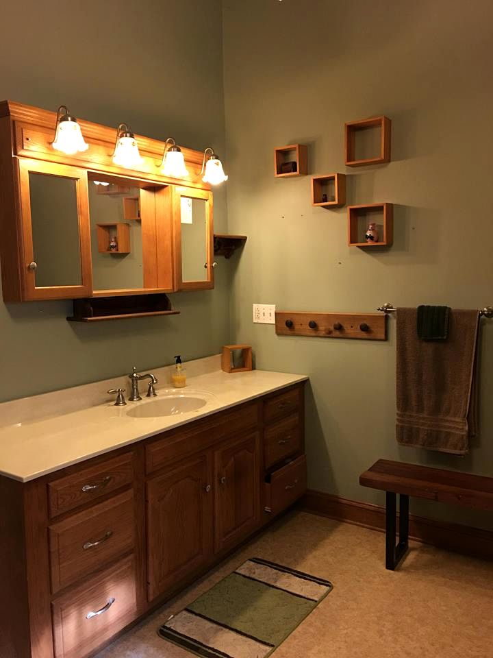 Gorgeous Vacation Cabin for Groups with Stylish Interior near Huntington, West Virginia