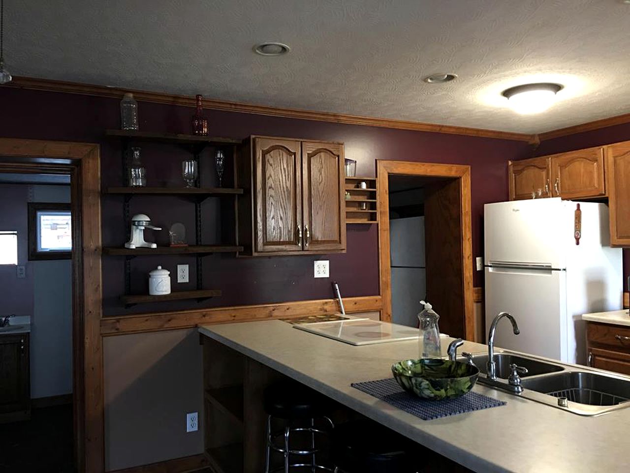 Gorgeous Vacation Cabin for Groups with Stylish Interior near Huntington, West Virginia