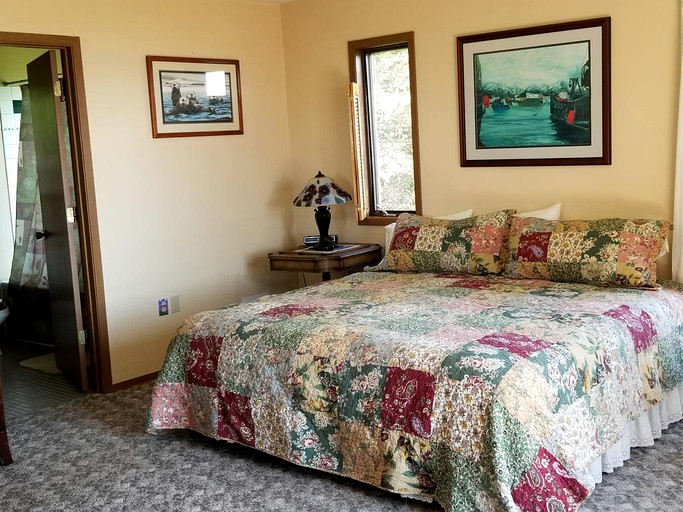 Cabins (Homer, Alaska, United States)