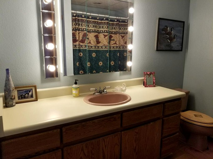 Cabins (Homer, Alaska, United States)